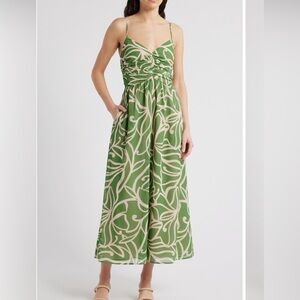 Lost and Wander Green and Cream Floral Maxi Dress.  Size M. NWT